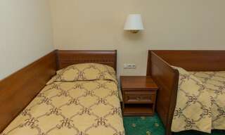 Гостиница Ставрополь Ставрополь Стандартный двухместный номер с 2 отдельными кроватями-2